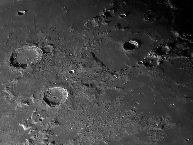 Aristoteles-Eudoxus-Burg  Udate: 2006/07/15