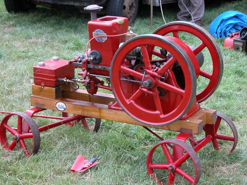 Stationary engine