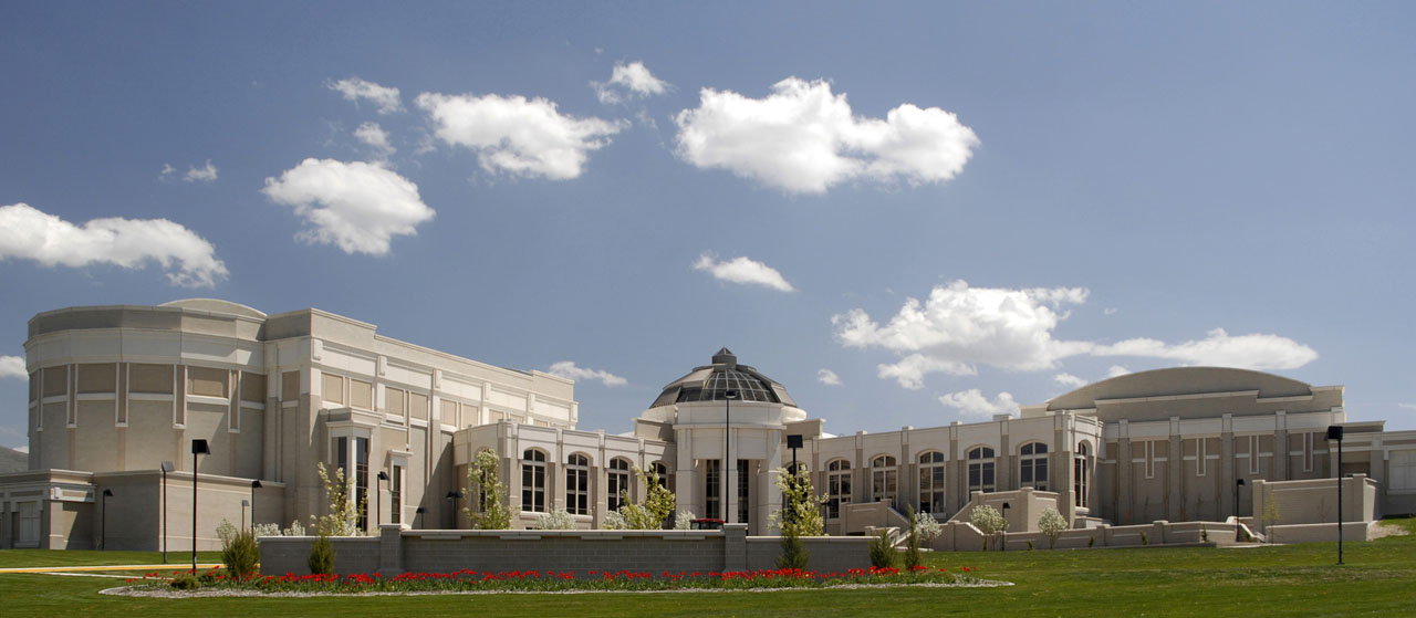 ISU Stephens Performing Arts Center Pocatello Idaho May 12 2006 smallfile _DSC0270.jpg