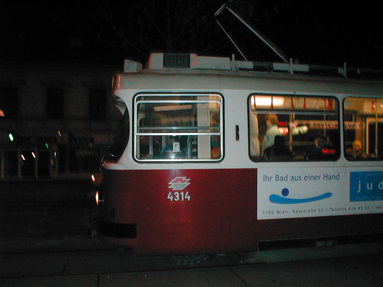 December 2005 Nite Simmeringer Haupt Strasse