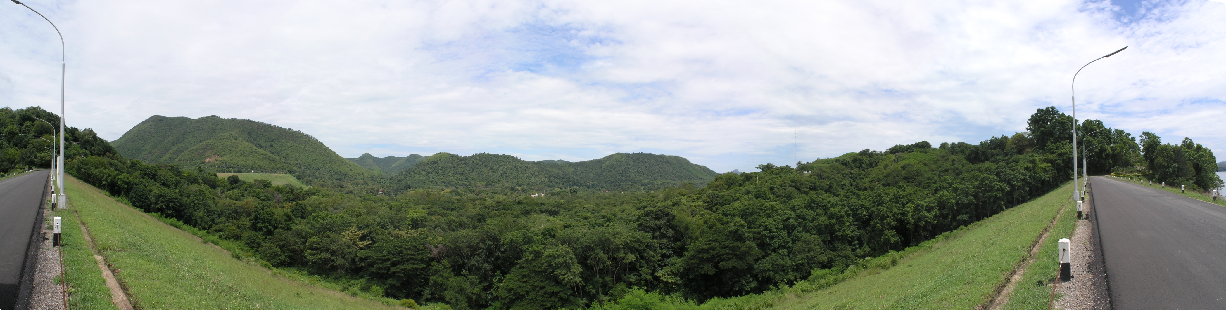 Kaeng Karchan Dam - Phetchaburi  2 other side