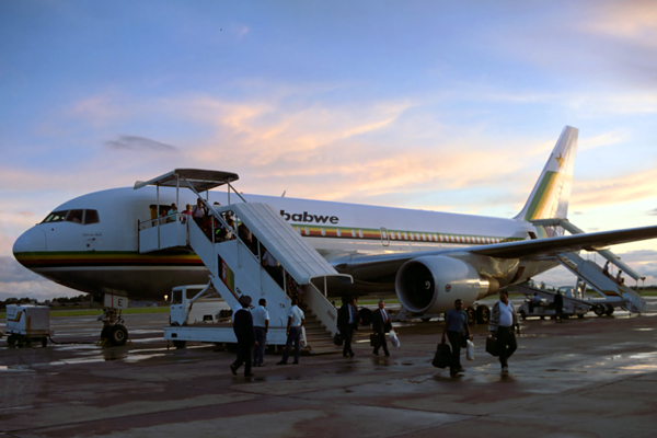 AIR ZIMBABWE BOEING 767 200 HRE RF 629 29.jpg