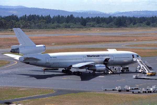 MARTINAIR HOLLAND DC10/30F HBA RF 126 32.jpg