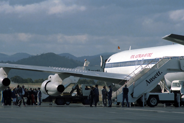 RAAF BOEING 707 HBA RF.jpg