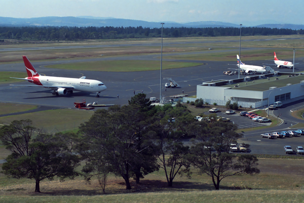 HOBART AIRPORT RF 268 28.jpg