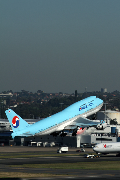 KOREAN AIR BOEING 747 400 SYD RF IMG_0508.jpg