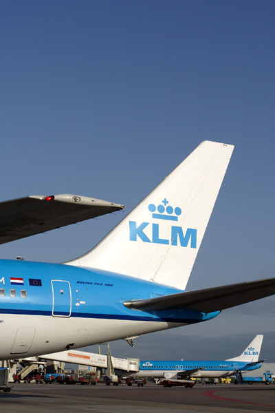 KLM TAILS AMS IMG_5839.jpg