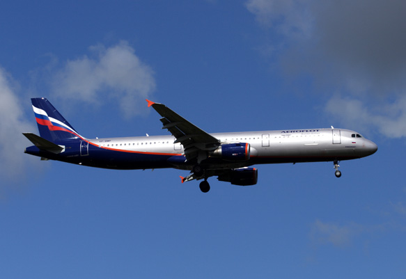 AEROFLOT AIRBUS A321 LHR RF.jpg