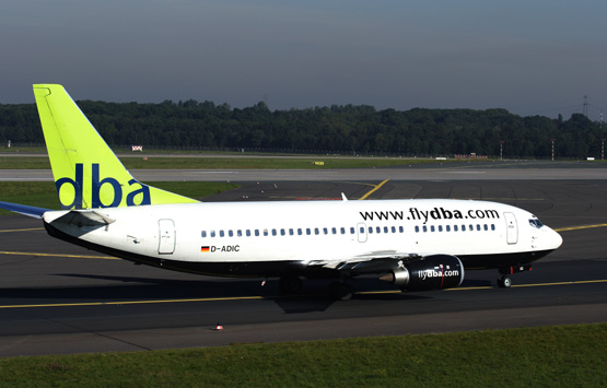 DBA DEUTSCHE BA BOEING 737 300 DUS RF.jpg