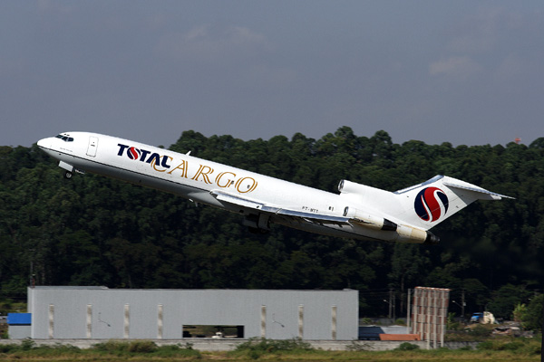 TOTAL CARGO BOEING 727 200F GRU RF IMG_4675.jpg