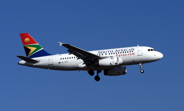 SOUTH AFRICAN AIRBUS A319 JNB RF.jpg