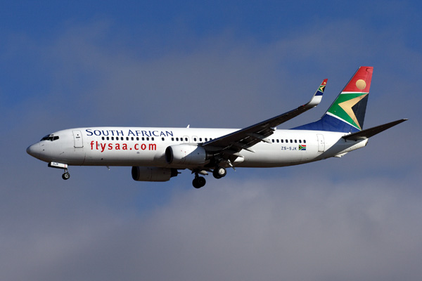 SOUTH AFRICAN BOEING 737 800 JNB RF.jpg