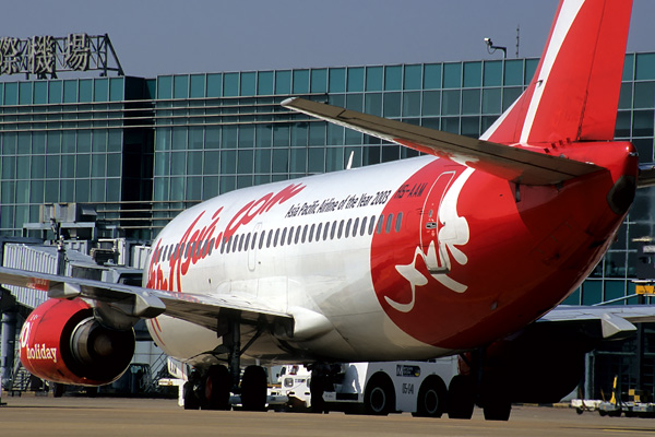 AIR ASIA BOEING 737 300 MFM RF V100F.jpg