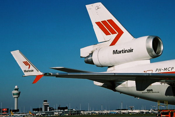 MARTINAIR MD11 AMS RF 1776 35.jpg