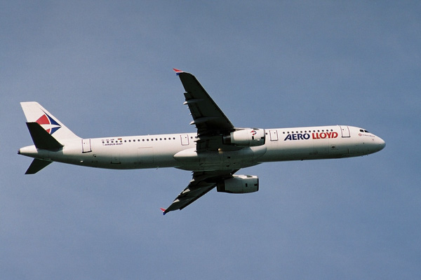 AERO LLOYD AIRBUS A321 DUS RF 1769 27.jpg
