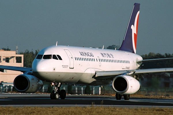 AIR MACAU AIRBUS A319 BJS RF 1900 8.jpg