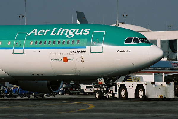 AER LINGUS AIRBUS A330 300 LAX  RF 1750 28.jpg