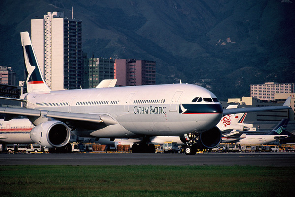CATHAY PACIFIC AIRBUS A330 HKG RF 2.jpg