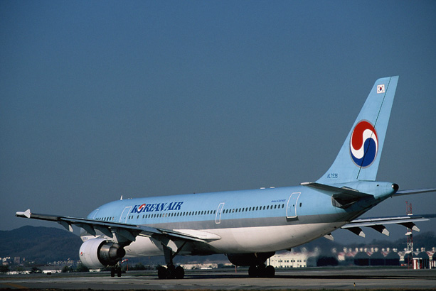 KOREAN AIR AIRBUS A300 600R GMP RF.jpg