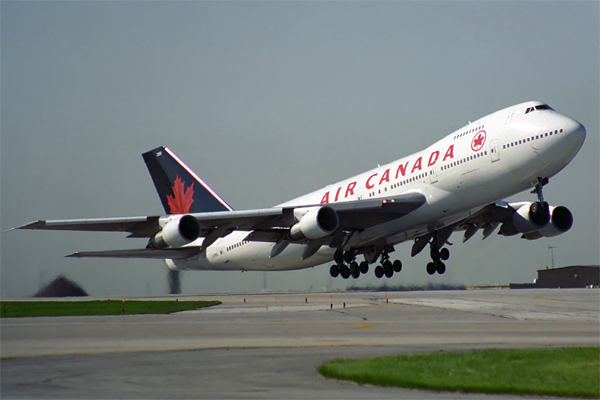 AIR CANADA BOEING 747 200 YYZ RF 909 29.jpg