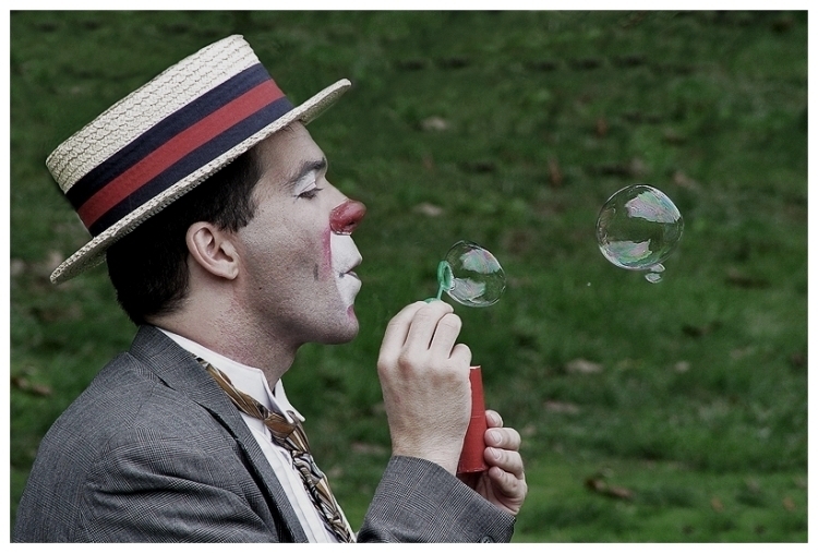 <b>6th Place</b><br>Bubbles in the air * <BR> by Derya Uzturk