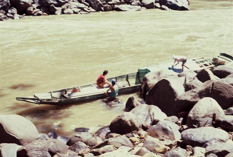 Disembark before taking the mighty Bakun
