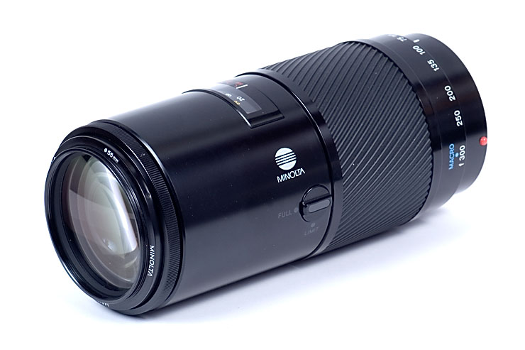 Minolta 75-300mm f/4.5-5.6 AF Macro