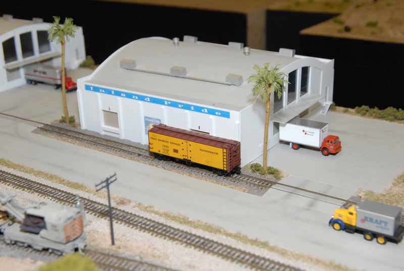 Inland Pacific N Scale Free-Mo Module by Bob Freitas