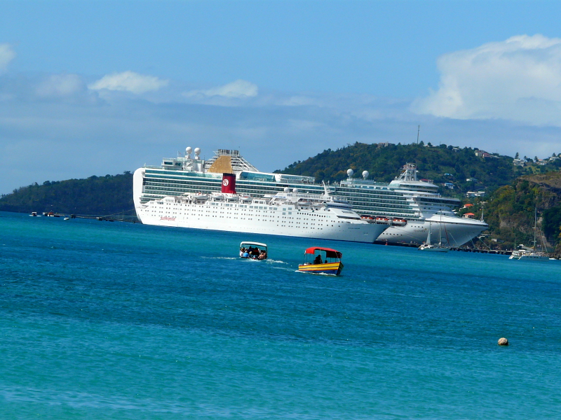 OCEAN DREAM (1981) & VENTURA (P&O) @ St Georges, Grenada