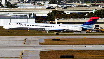 Delta Airlines MD90-30 N902DA airline aviation stock photo #2504