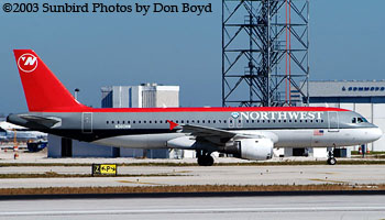 Northwest Airlines A320-212 N360NW airlne aviation stock photo #2438_US03