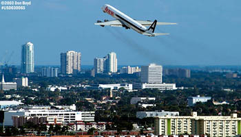 Arrow Air DC8 freighter cargo airline aviation stock photo #3127