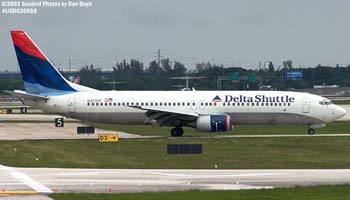 Delta Airlines Shuttle B737-832 N3731T airline aviation stock photo #4974