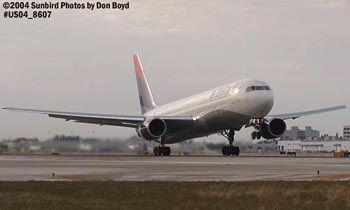 Delta Airlines B767-332 N137DL airline aviation stock photo #8607
