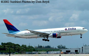 Delta Airlines B767-332 N126DL airline aviation stock photo