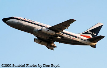 Delta Express B737-232Adv N318DL airline aviation stock photo