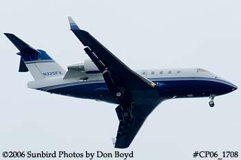 Bombardier Aerospace Corporation's Challenger CL-600-2B16 N325FX aviation stock photo #CP06_1708