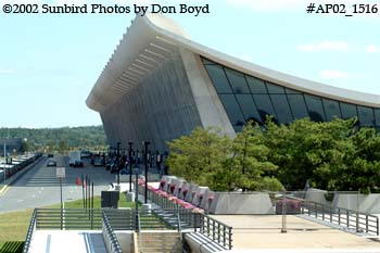 September 2002 - Main terminal at Washington Dulles International Airport 