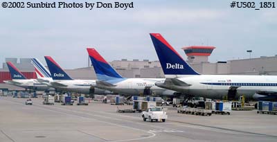 One of Delta's Concourses at Atlanta Hartsfield International Airport airline aviation stock photo #US02_1851