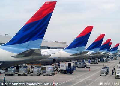 Six Delta Airlines B767 tails at Atlanta Hartsfield International Airport airline aviation stock photo #US02_1853
