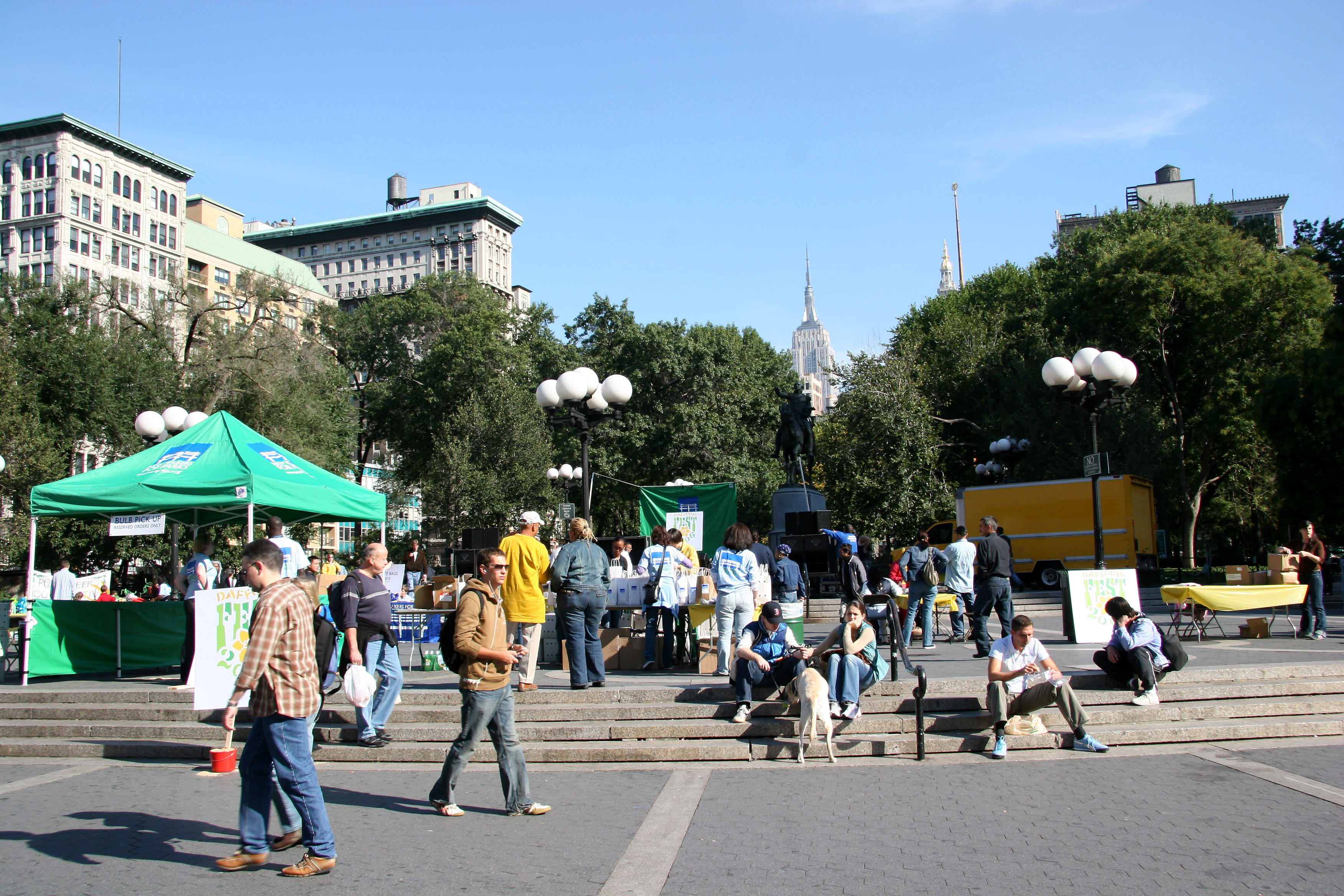 Plant a Daffodil Bulb New Yorkers for Parks Project