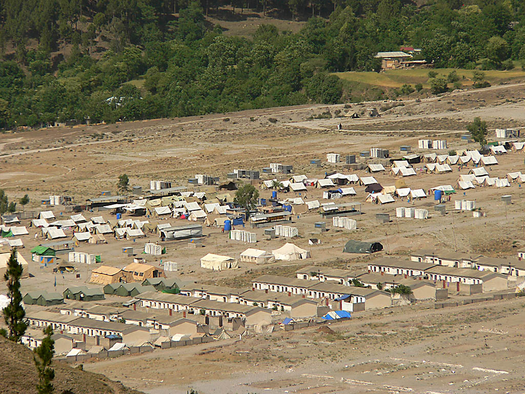 Tent City in Mansehra - P1160477.jpg