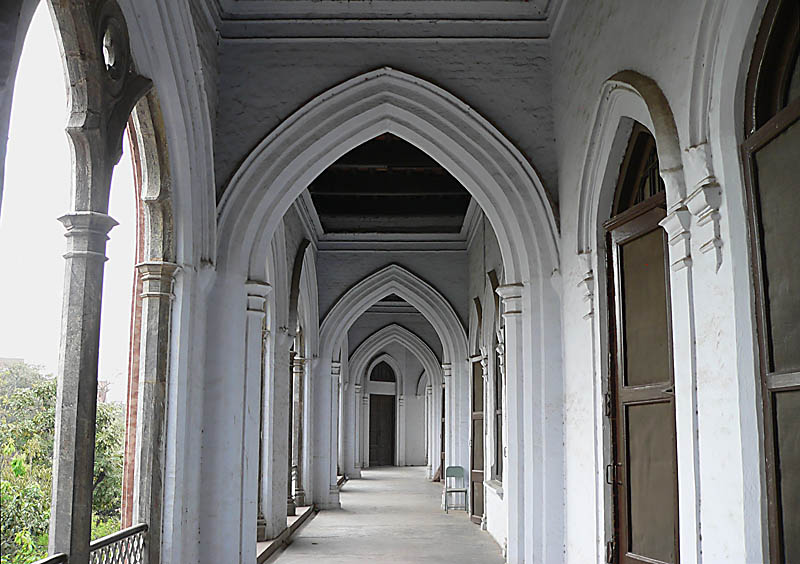 First floor, main building, GCU, Lahore - P1140786.jpg