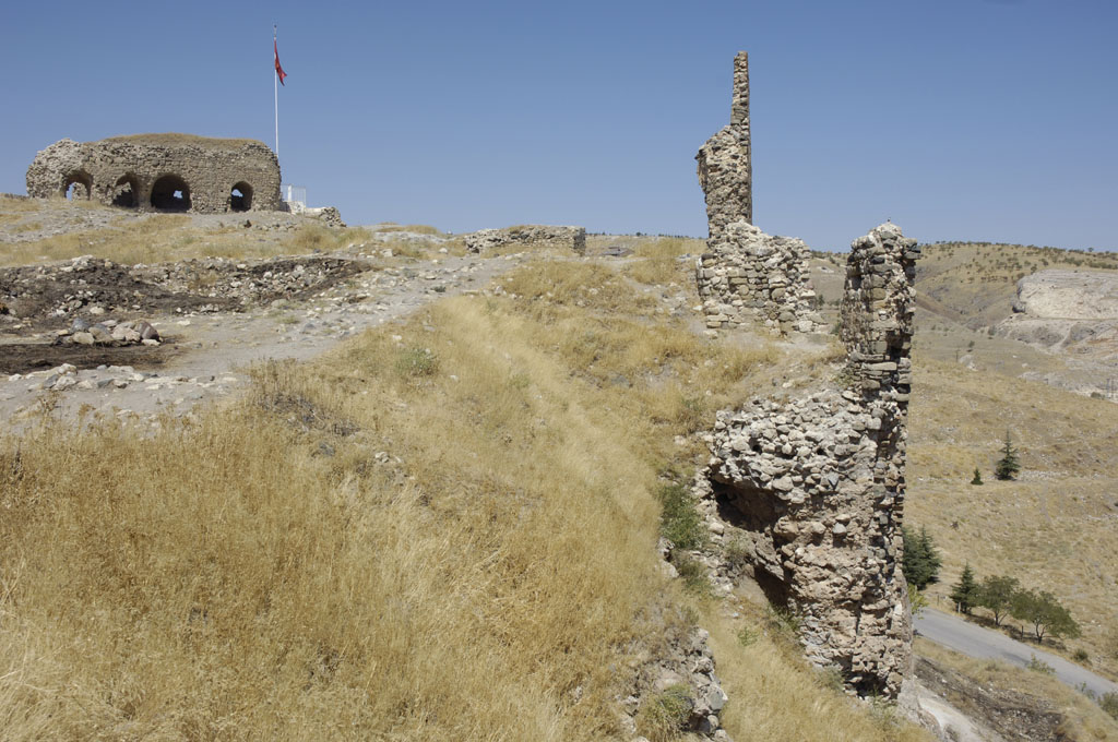 Harput castle 1074.jpg