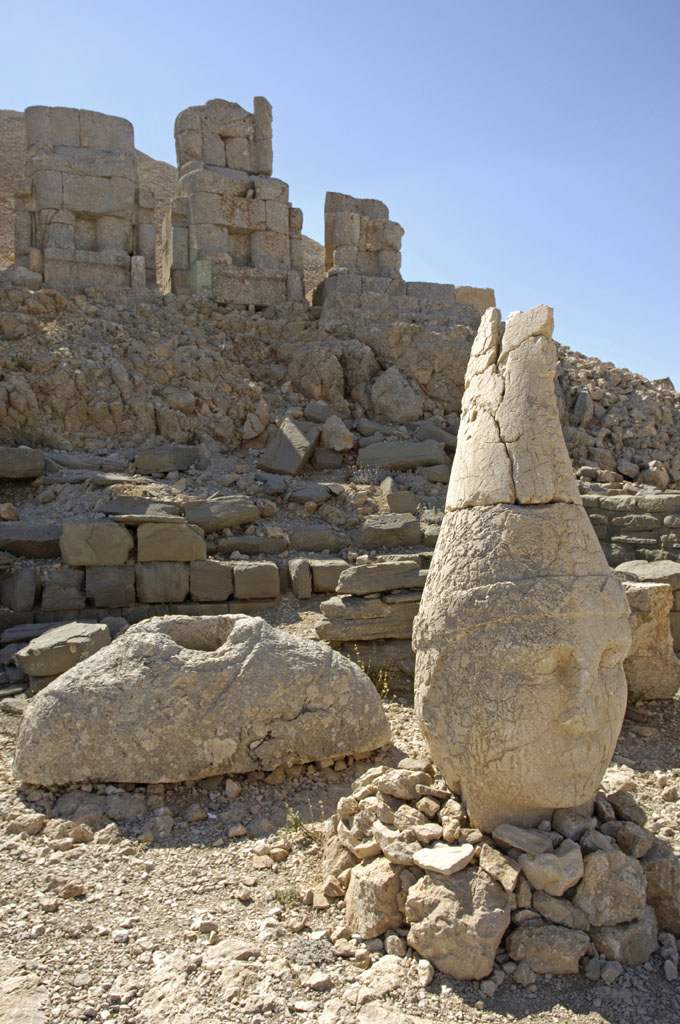 Nemrut 2006 09 1484.jpg