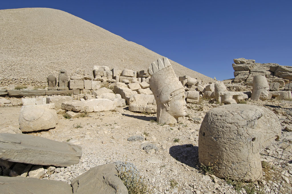 Nemrut 2006 09 1519.jpg