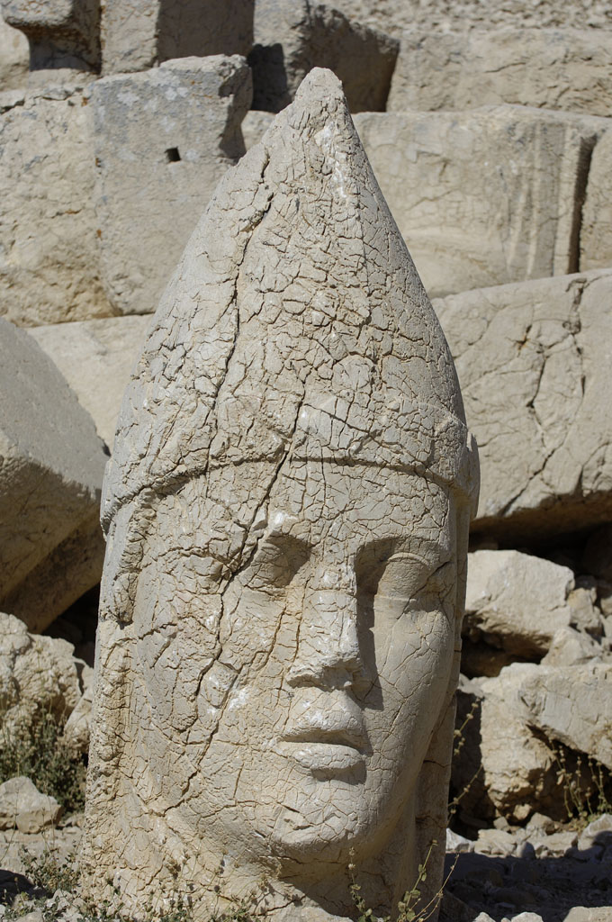 Nemrut 2006 09 1545.jpg