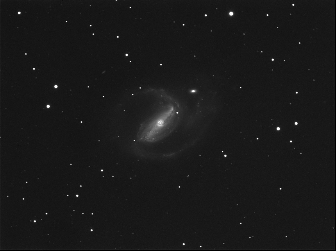 NGC 1097 lum