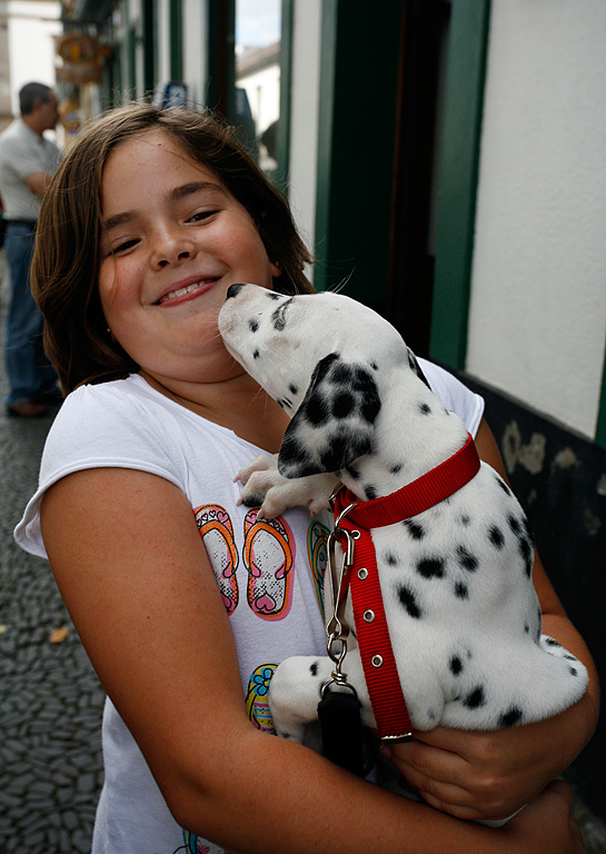 Pongo and girl