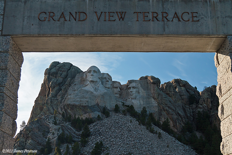Mt Rushmore Grand View Terrace (17005)